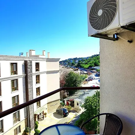 Apartmanhotel Cabacum Pleasure Beachfront - 50m To And Pool Várna