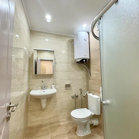 Lejlighedshotel Cabacum Pleasure Beachfront - 50m To And Pool Varna