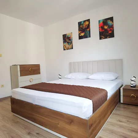 Cabacum Pleasure Beachfront - 50m To And Pool 3* Varna